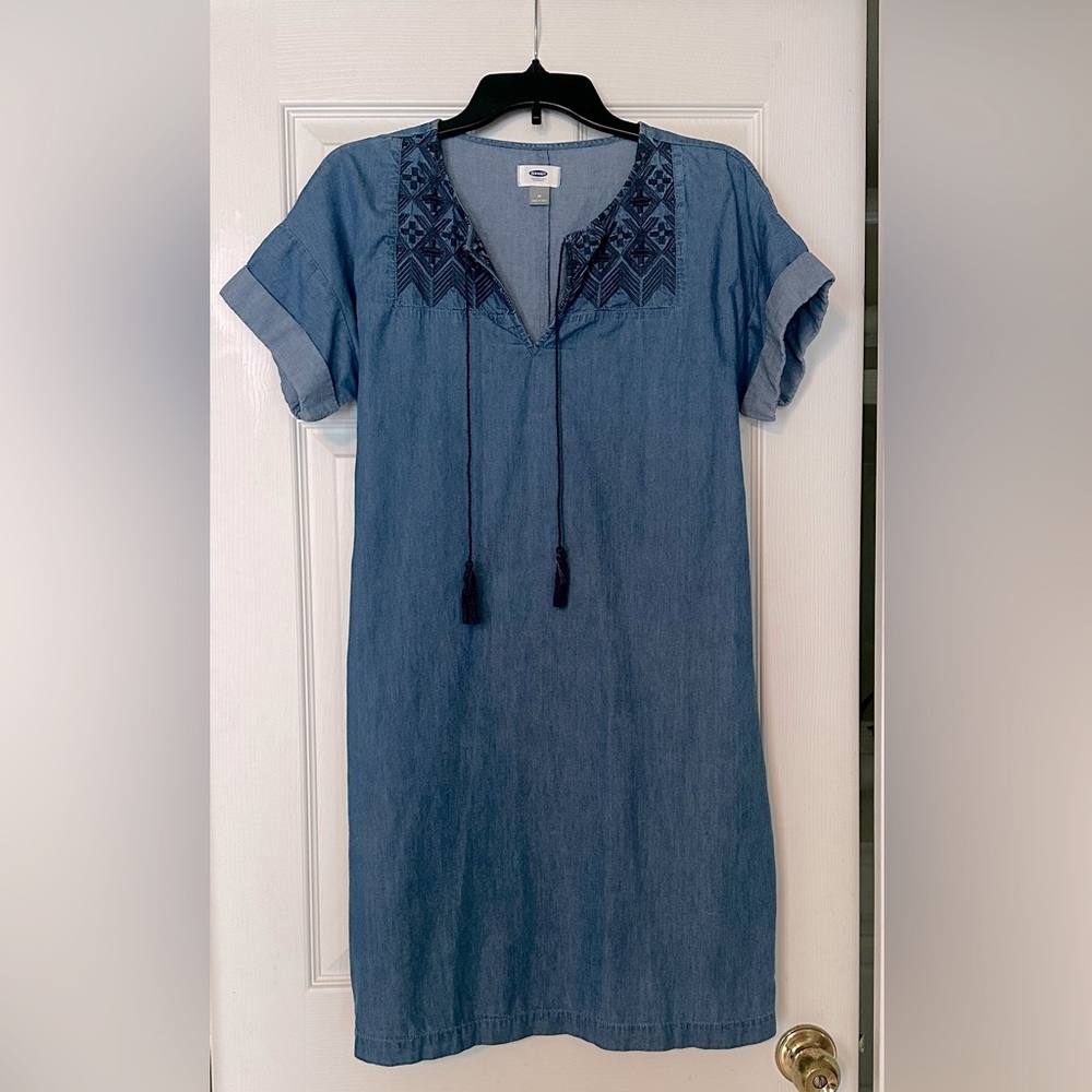 WOMEN'S OLD NAVY COCOON EMBROIDERED-YOKE CHAMBRAY CUFFED S/S DRESS